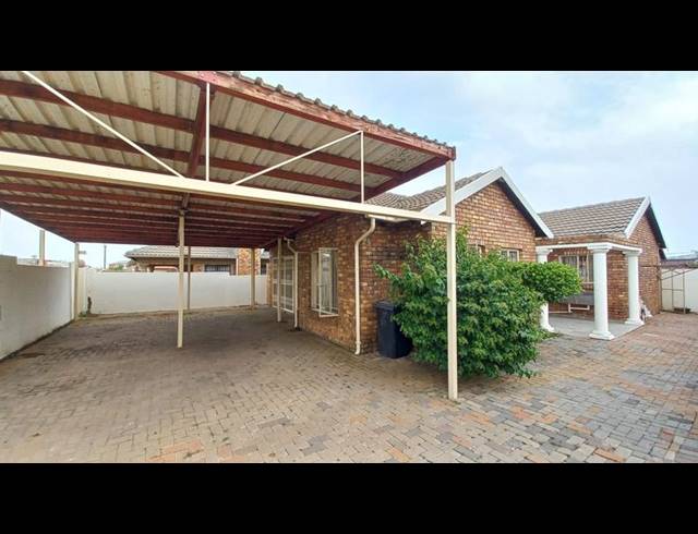 4 BEDROOM HOUSE FOR SALE IN DANVILLE